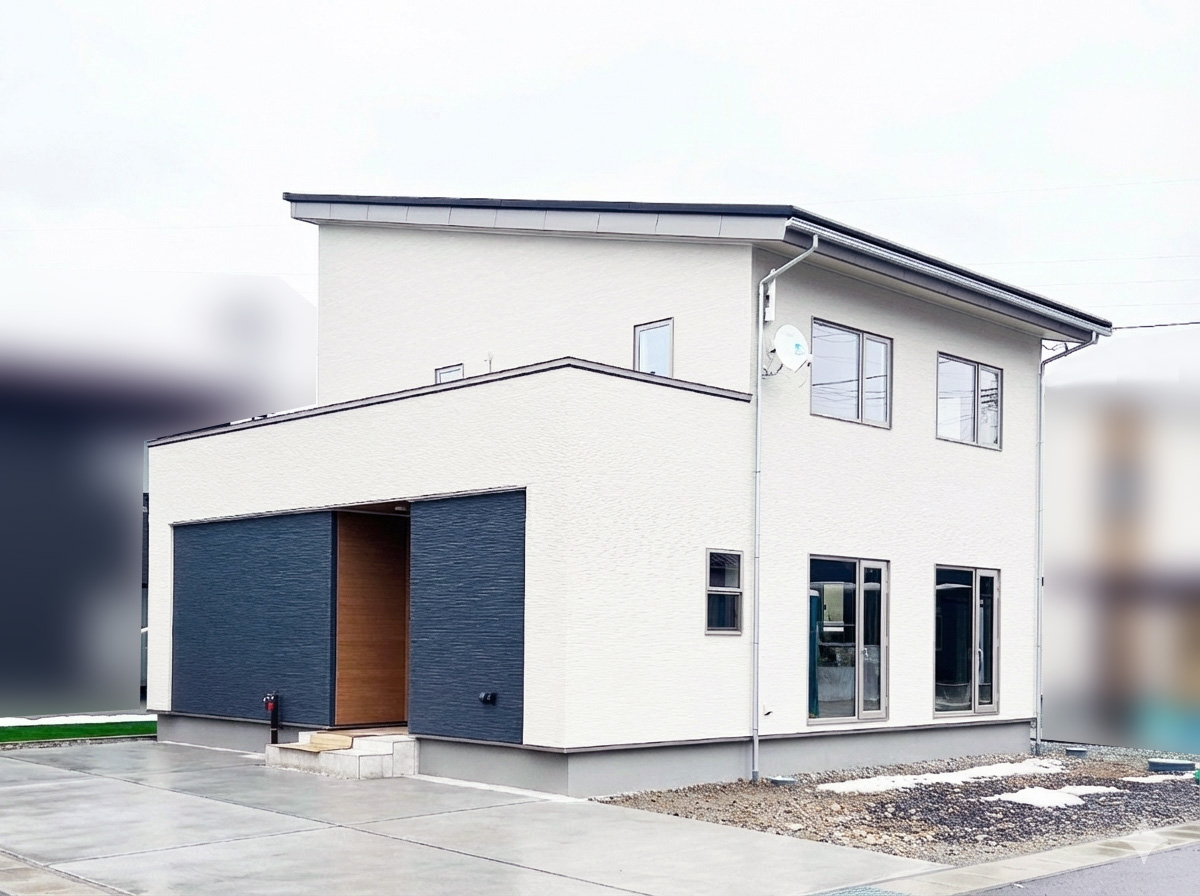 広々LDKでのびのび暮らしたい/サトー住販/２階建て/ファミリー向け/外観